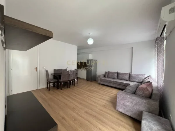 Tirane, shitet apartament 2+1+Ballkon Kati 6, 73 m² 165.000 € (21 dhjetori kompleksi magnet)