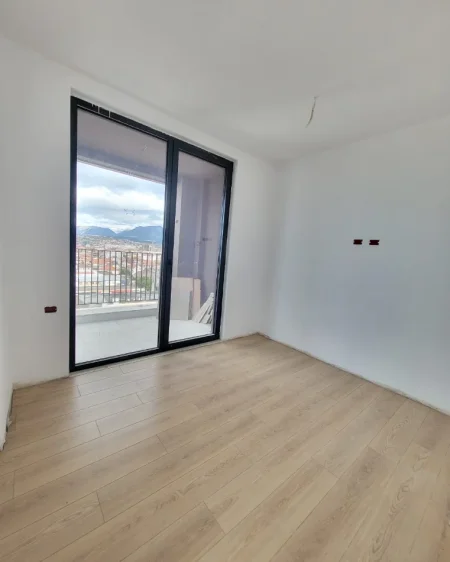 Tirane, shitet apartament 1+1 Kati 9, 75 m² 120.000 € (Rezidenca 5D)