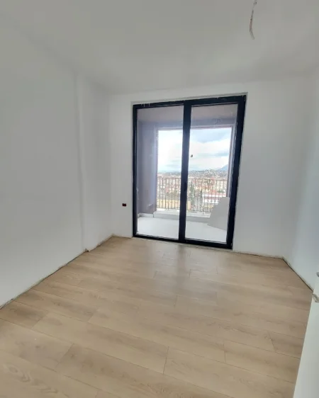 Tirane, shitet apartament 1+1 Kati 9, 75 m² 120.000 € (Rezidenca 5D)