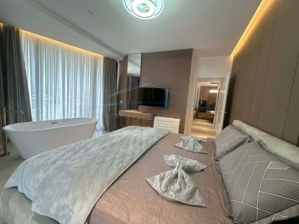 Tirane, jepet me qera apartament 2+1+Ballkon Kati 13, 115 m² 1.700 € (Rruga Mine Peza)