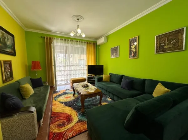 Tirane, jepet me qera apartament 1+1 Kati 2, 65 m² 500 € (Rruga Frosina Plaku)