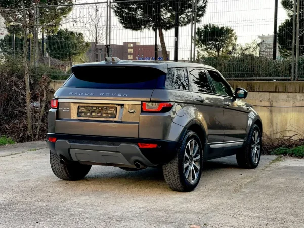 Tirane, shes makine RANGE EVOQUE 2016 HSE Benzin, bezhë automatik Klima 102.000 km 16.500 €