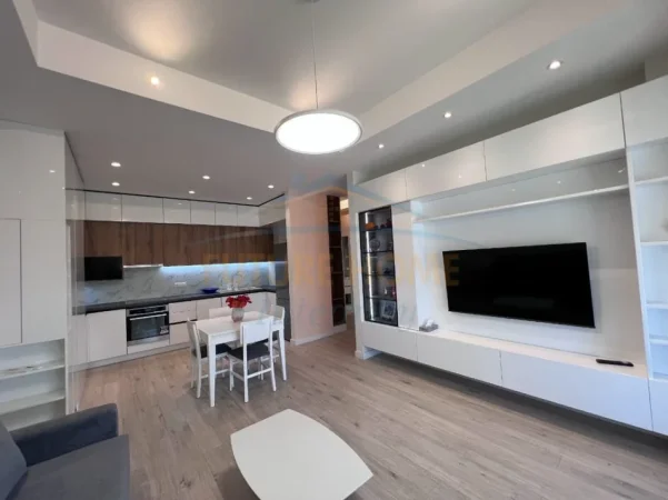 Tirane, jepet me qera apartament 1+1+Ballkon Kati 6, 69 m² 800 € (Zogu i zi)