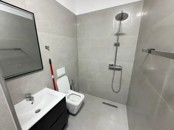 Tirane, jepet me qera apartament 1+1 Kati 7, (zogu i zi)