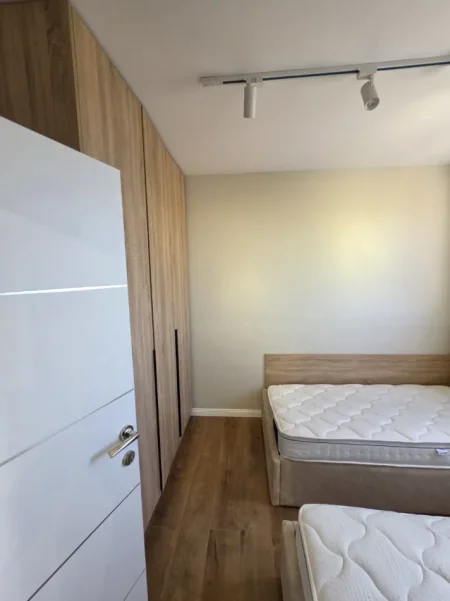 Super apartament me Qira: 1+1 📍 Shkozë I 60 m2 🔥32,000 Leke (përfshirë ujin & administrimin)🔥 100% i ri