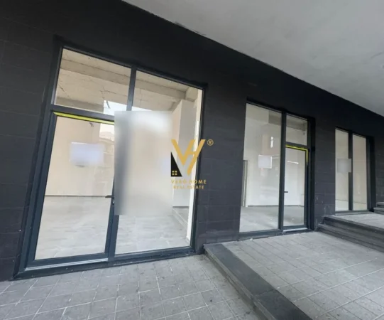Tirane, jepet me qera dyqan Kati 0, 85 m² 850 € (OXHAKU)