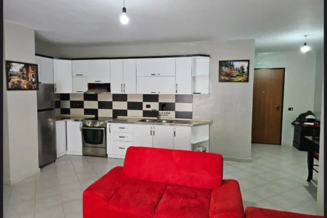 Tirane, jepet me qera apartament 2+1 Kati 4, 84 m² 500 € (YZBERISHT)