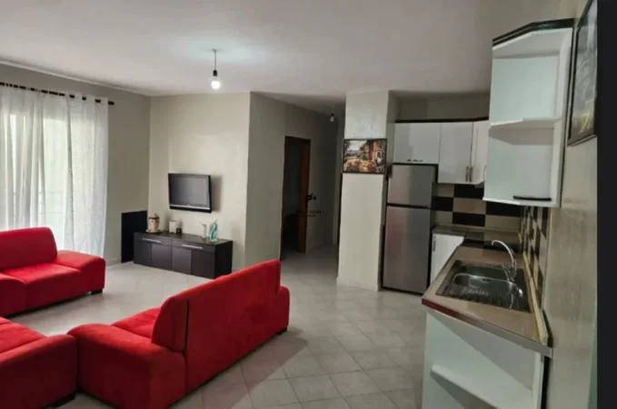 Tirane, jepet me qera apartament 2+1 Kati 4, 84 m² 500 € (YZBERISHT)