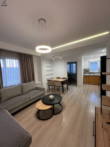 Tirane, jepet me qera apartament 2+1 Kati 8, 75 m² 500 € (Misto Mame)