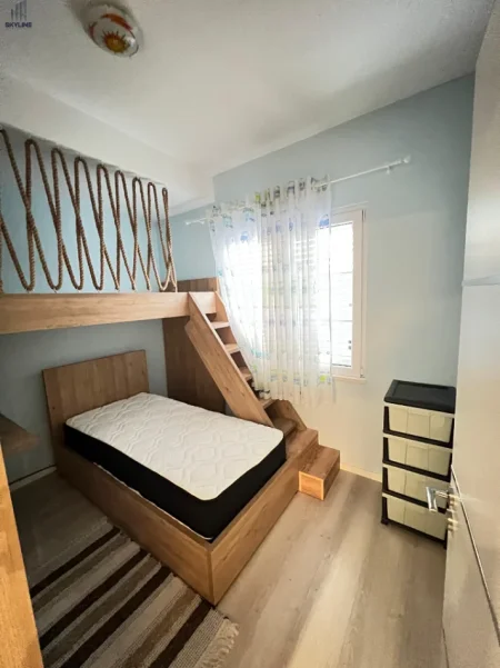 Tirane, jepet me qera apartament 2+1 Kati 8, 75 m² 500 € (Misto Mame)