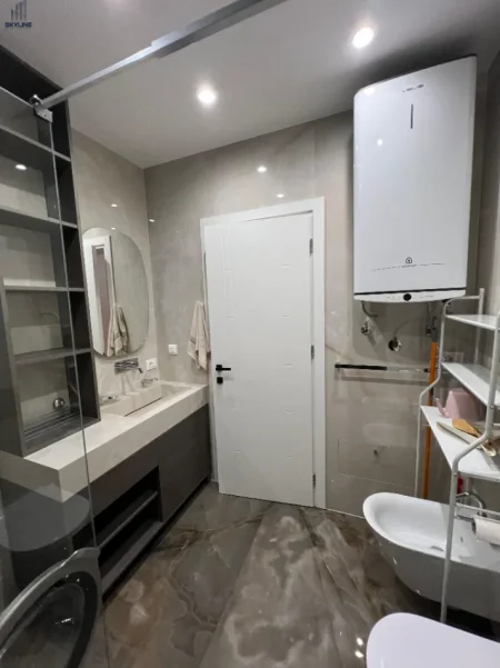 Tirane, jepet me qera apartament 2+1 Kati 8, 75 m² 500 € (Misto Mame)