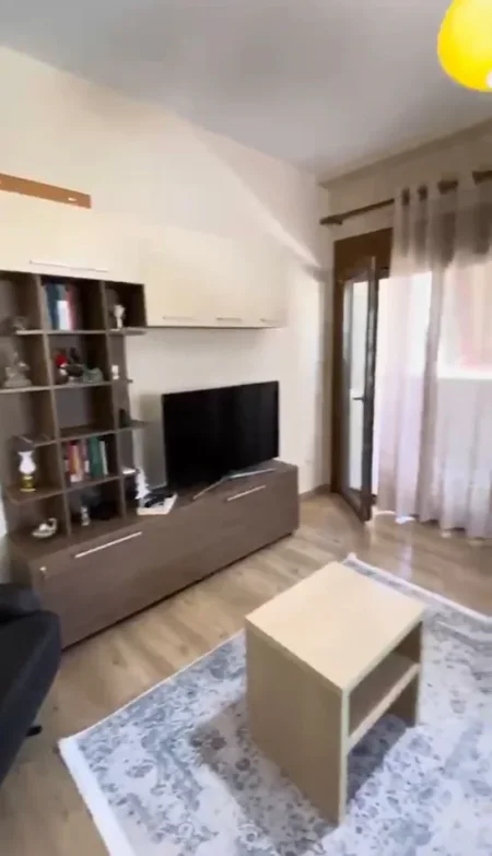Tirane, jepet me qera apartament 1+1 Kati 7, 64 m² 750 € (Myslym Shyri)