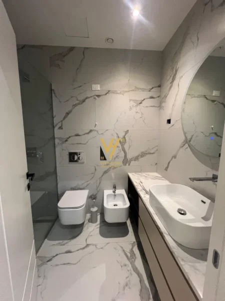 Tirane, shitet apartament 2+1+Ballkon Kati 6, 119 m² 650.000 € (LAKEVIEW RESIDENCE)