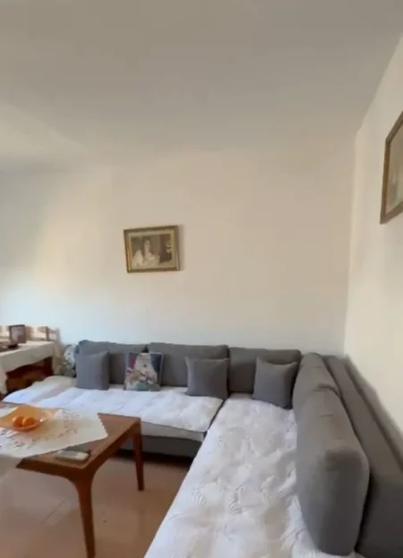 Tirane, shitet apartament 1+1 Kati 5, 59 m² 105.000 € (Rruga Irfan Tomini)