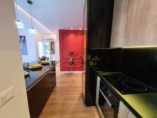 Tirane, jepet me qera apartament 1+1 Kati 6, 69 m² 900 € (Rruga e Kosovareve)