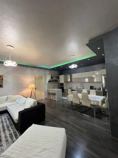 Tirane, shitet apartament 2+1+Ballkon Kati 3, 119 m² 290.000 € (Bulevardi Gjergj Fisha, prane Kompleksit Deliorgj)