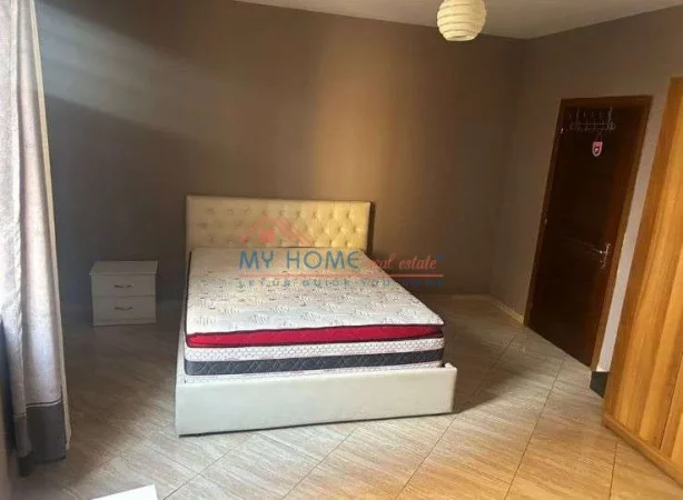Tirane, shitet apartament 2+1+Ballkon Kati 3, 108 m² 170.000 € (Astir)