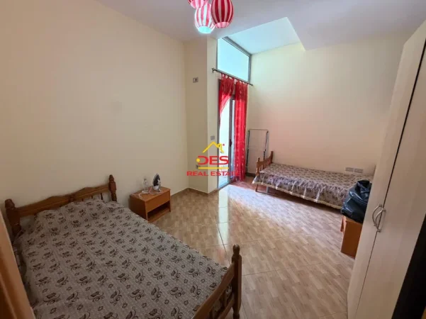 Vlore, shitet apartament 2+1+Ballkon Kati 5, 76 m² 115.000 € (Rruga 7 Nentori)