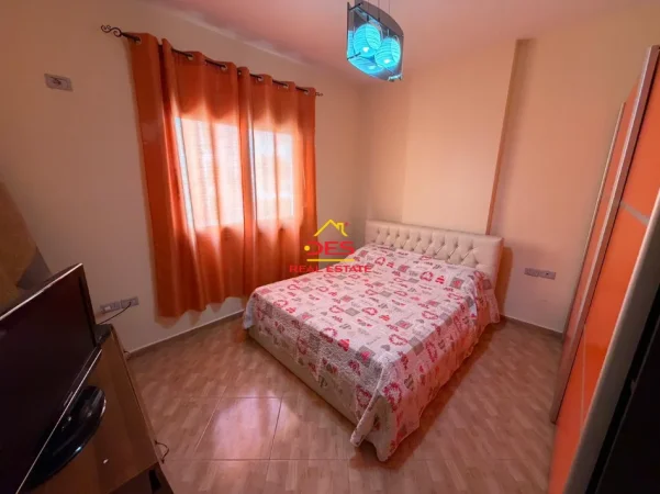 Vlore, shitet apartament 2+1+Ballkon Kati 5, 76 m² 115.000 € (Rruga 7 Nentori)