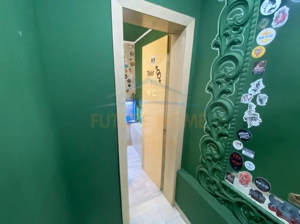 Tirane, jepet me qera ambjent biznesi Kati 0, 58 m² 570 € (Zogu i zi)