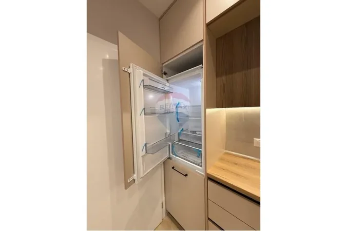 Tirane, jepet me qera apartament 1+1 Kati 8, 50 m² 500 € (Astir)