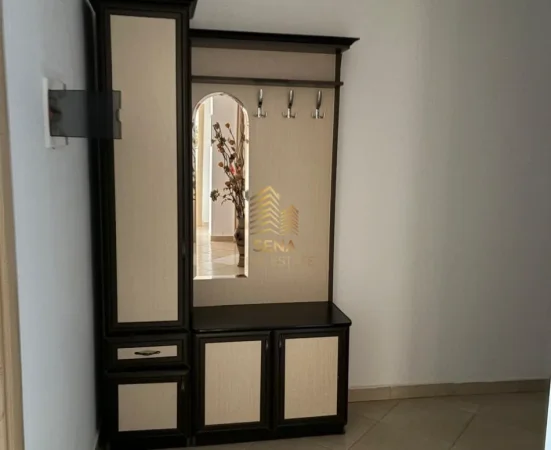 Tirane, jepet me qera apartament 3+1+Ballkon Kati 2, 118 m² 600 € (Bulevardi i Ri)