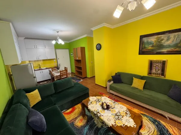 Tirane, jepet me qera apartament 1+1 Kati 1, 71 m² 500 €