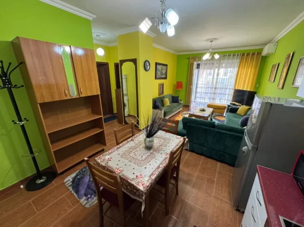 Tirane, jepet me qera apartament 1+1 Kati 1, 71 m² 500 €