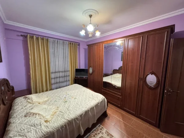 Tirane, jepet me qera apartament 1+1 Kati 1, 71 m² 500 €