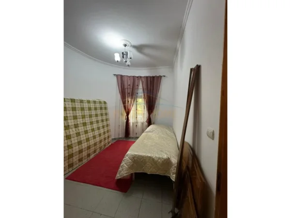 Tirane, shitet apartament 3+1+Ballkon Kati 1, 138 m² 169.000 € (SELITE)