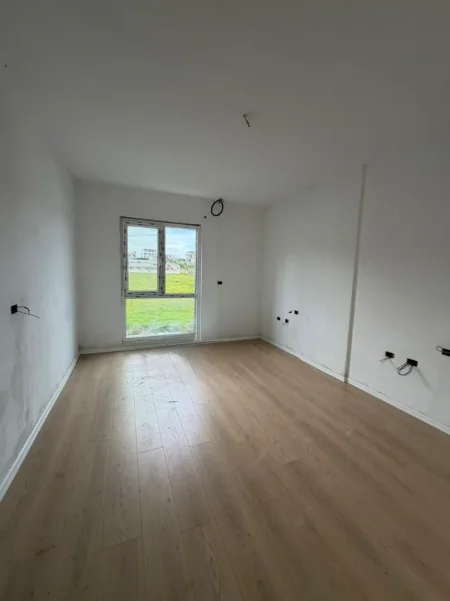 Tirane, shitet apartament 2+1+Aneks+Ballkon Kati 5, 102 m² 122.300 € 