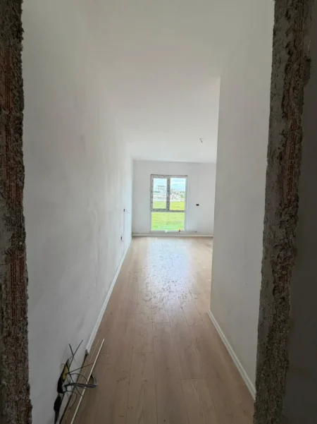 Tirane, shitet apartament 2+1+Aneks+Ballkon Kati 5, 102 m² 122.300 € 