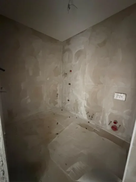 Tirane, shitet apartament 2+1+Aneks+Ballkon Kati 5, 102 m² 122.300 € 