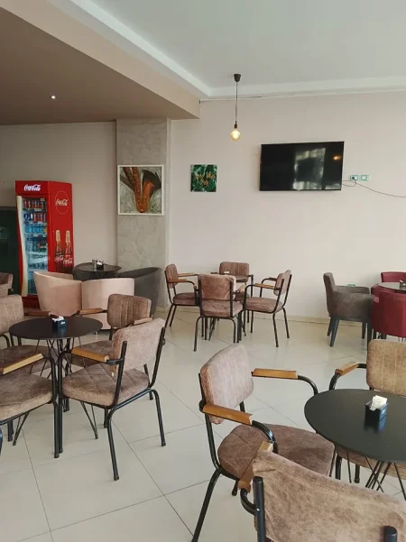 Tirane, shitet ambjent biznesi Kati 0, 140 m²  2.000.000 LEKE (ASTIR)