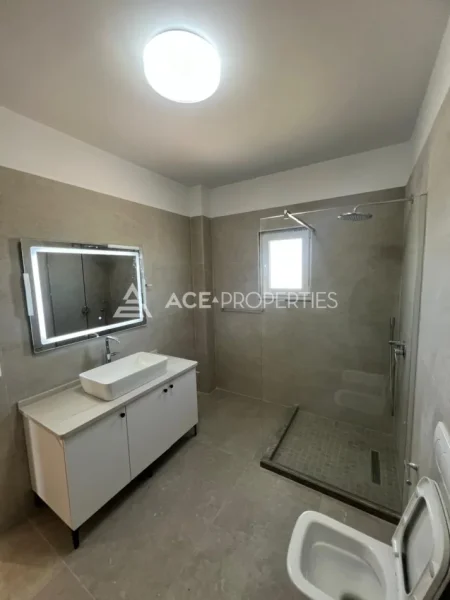Durres, jepet me qera shtepi 3+1 Kati 3, 350 € (Kenete, Durres)