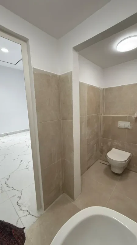 Tirane, shitet ambjent biznesi Kati 0, 38 m² 192.000 € (MINE PEZA)