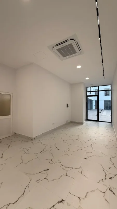 Tirane, shitet ambjent biznesi Kati 0, 38 m² 192.000 € (MINE PEZA)