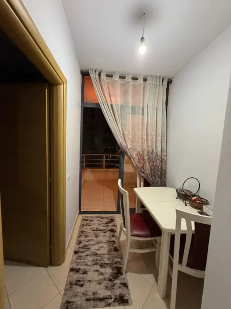 Tirane, jepet me qera Apartament 1+1, Kati 5, 65 m²,Çmimi 420 Euro, ASTIR, Tirane.