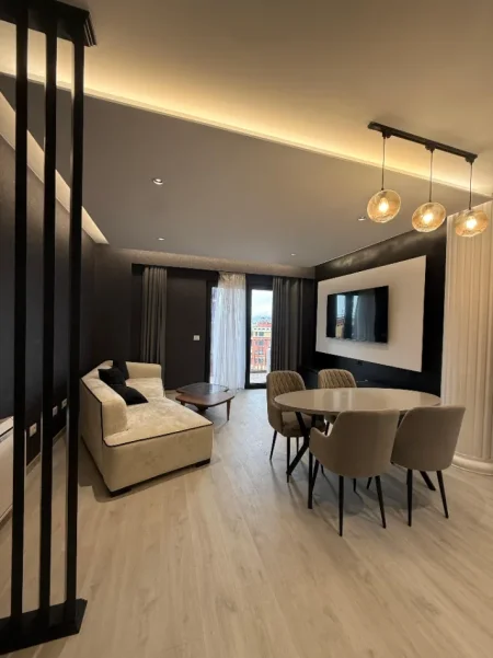 Tirane, jepet me qera apartament 2+1 Kati 9, 1.500 € (TIRANA GARDEN BUILDING)