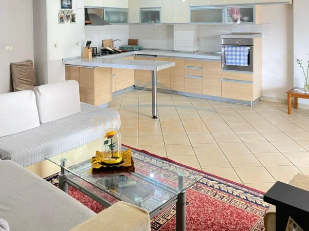 Tirane, shitet apartament 2+1+Ballkon Kati 4, 95 m² 190.000 € (unaza e re)