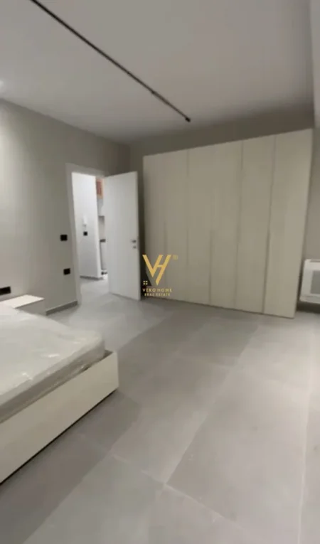 Tirane, shitet apartament 1+1+Ballkon Kati 0, 73 m² 115.000 € (SHKOLLA E BASHKUAR)