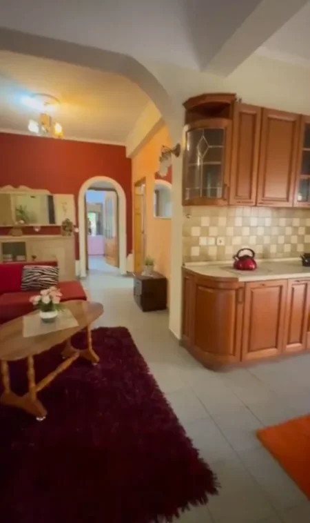Tirane, shitet apartament 3+1 Kati 2, 138 m² 16.900.000 LEKE (SELITE PRANE SHKOLLES MARLIN BARLETI)