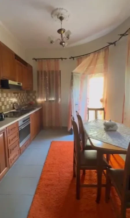 Tirane, shitet apartament 3+1 Kati 2, 138 m² 16.900.000 LEKE (SELITE PRANE SHKOLLES MARLIN BARLETI)
