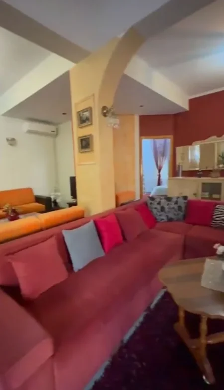 Tirane, shitet apartament 3+1 Kati 2, 138 m² 16.900.000 LEKE (SELITE PRANE SHKOLLES MARLIN BARLETI)