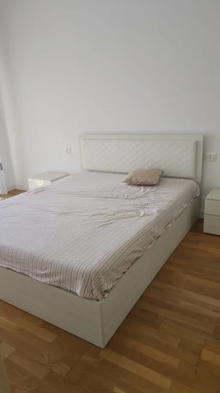 Tirane, shitet apartament 2+1 Kati 4, 110 m² 181.500 € 
