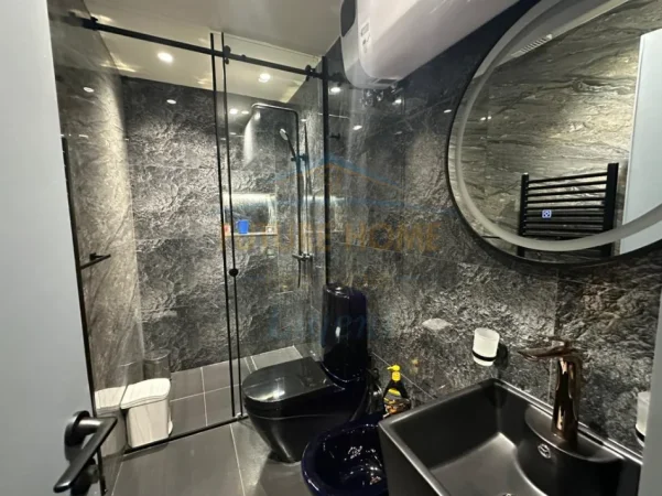 Tirane, jepet me qera apartament 1+1+Ballkon Kati 1, 57 m² 630 € 