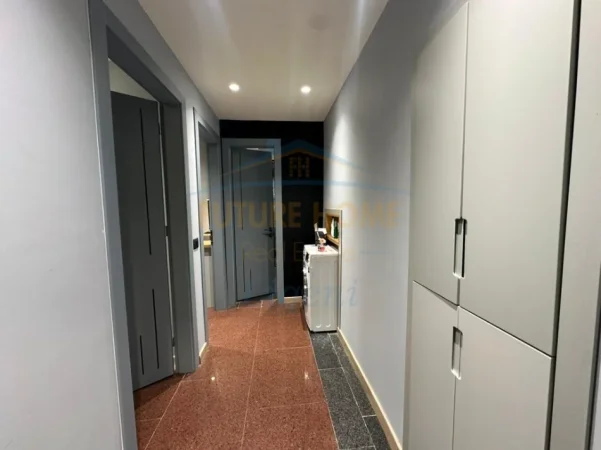 Tirane, jepet me qera apartament 1+1+Ballkon Kati 1, 57 m² 630 € 