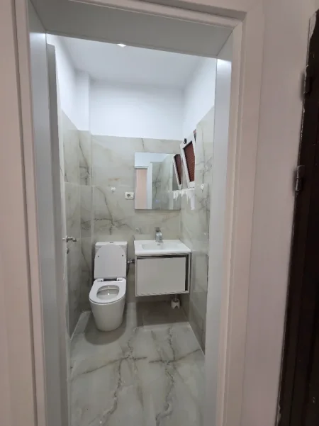 Tirane, jepet me qera apartament Kati 2, 114 m² 1.000 € (Komuna e parisit)