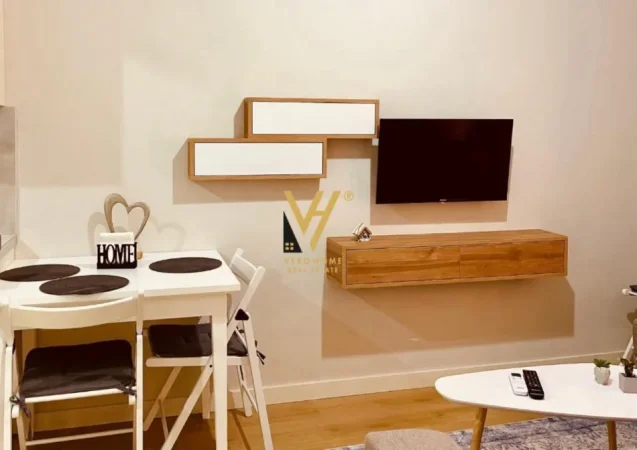 Tirane, jepet me qera apartament 1+1+Ballkon Kati 2, 50 m² 650 € (MUHAMET GJOLLESHA)