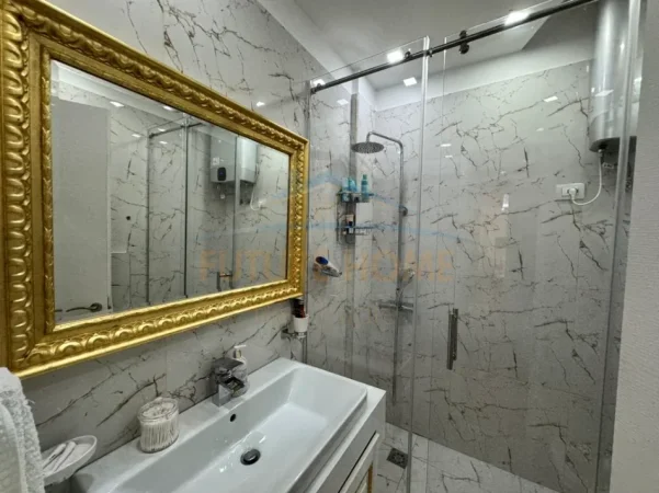 Tirane, shes apartament 2+1+Ballkon Kati 3, 120 m² 360.000 € (Kompleksi FZ2)